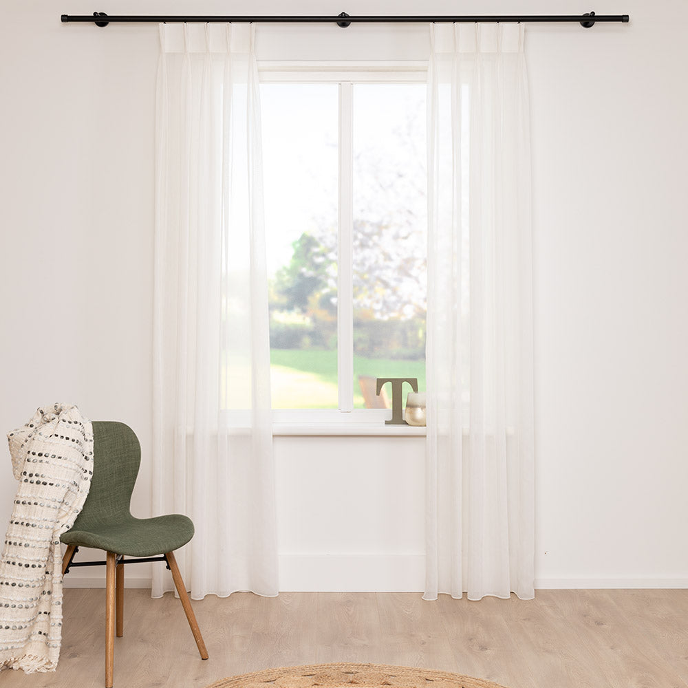Glasgordijnen beige kant en klaar | Direct ophangen Glasgordijnen beige kant en klaar | Direct ophangen
