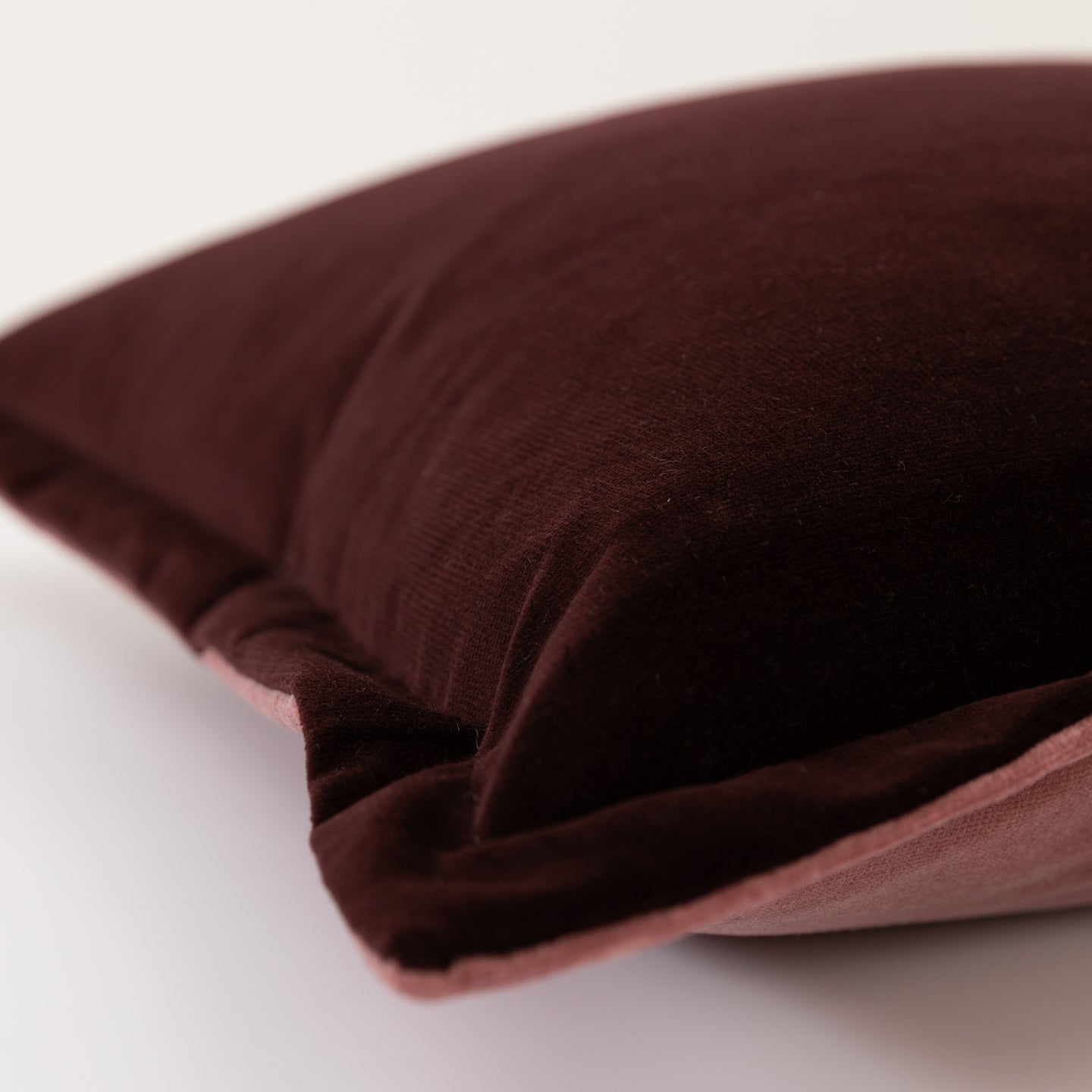 Sierkussen Royal Roze Aubergine