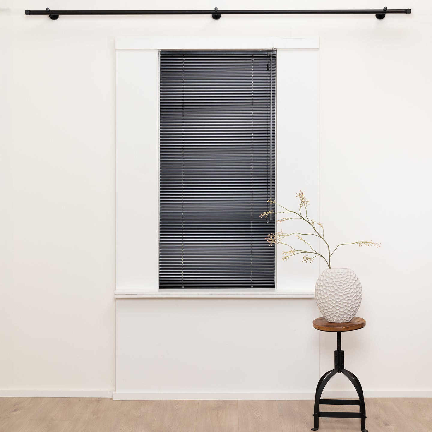 Aluminium jaloezie Jalu - Zwart - 25 mm