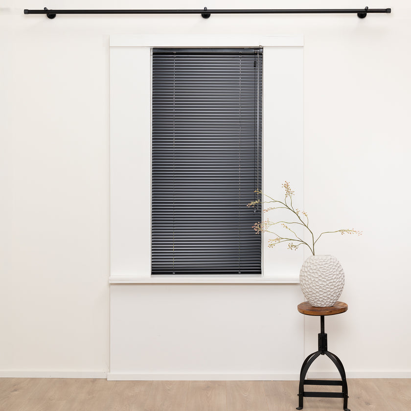 Aluminium jaloezie Jalu - Zwart - 25 mm