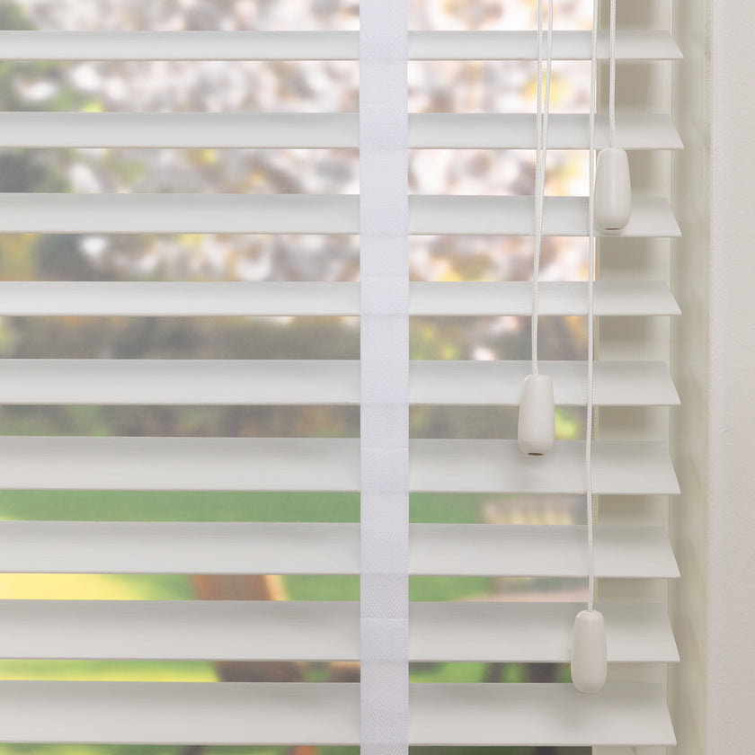 Houten jaloezie Lato - Off White - Abachi - 50 mm