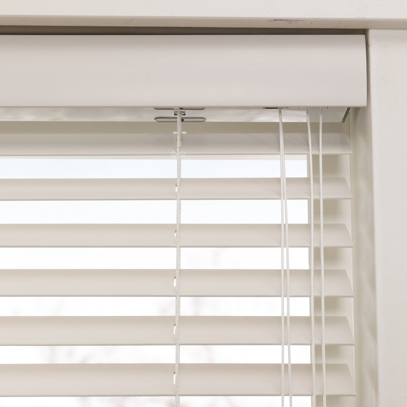 Houten jaloezie Lem - Off White - Lindehout - 50 mm