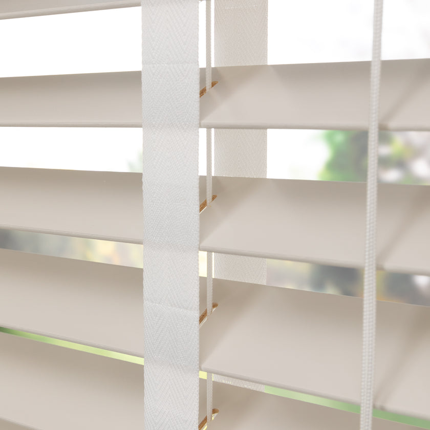 Houten jaloezie Lem - Off White - Lindehout - 50 mm
