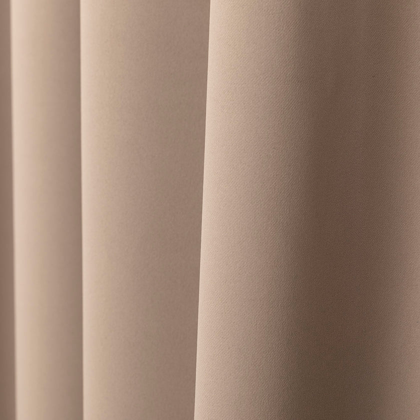 Gordijn Lion Licht Taupe 145 x 285 cm | Kant & Klaar