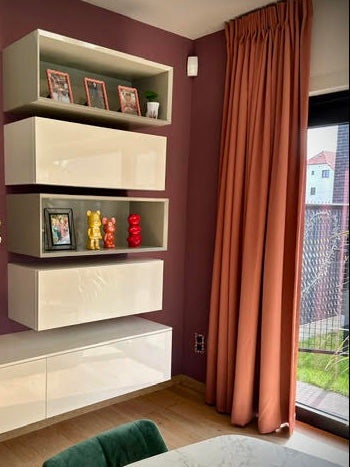 Gordijn Shine - Terracotta in huiskamer